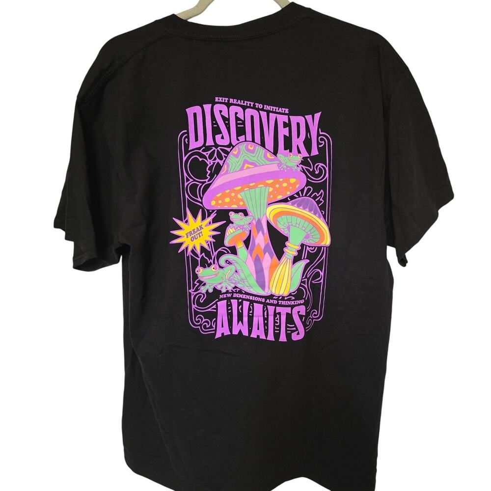 A.LAB Discovery Awaits Men's L Black Mushroom Frog Psychedelic Shirt NWOT NEW